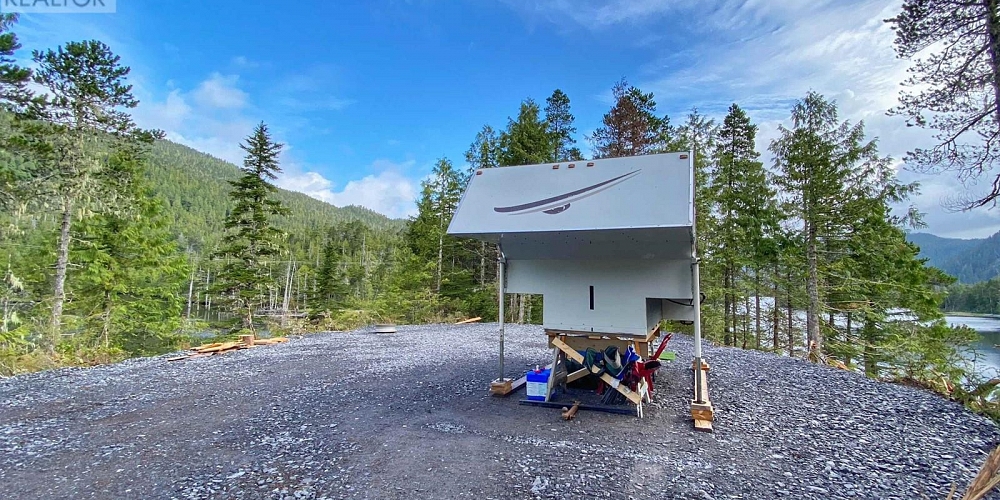 DL 972 16 HIGHWAY Port Edward Photo 22 DL 972 16 HIGHWAY Port Edward Photo 22